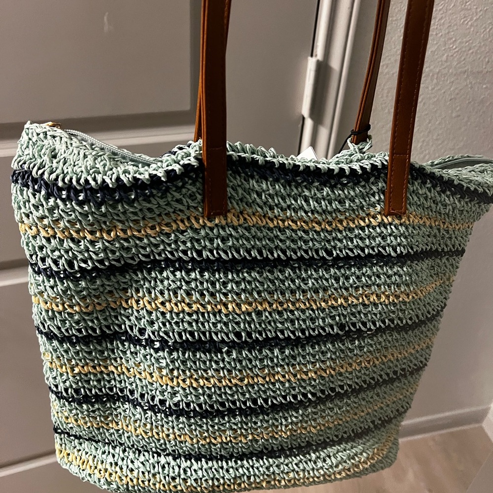 Striped Crochet Tote Bag - Mint and Navy - Picture 5 of 5